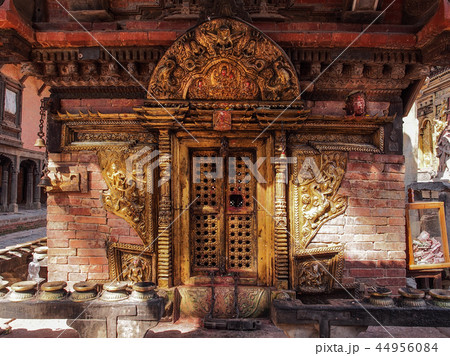 ネパール・チャングナラヤン寺院 / Changu Narayan Temple, Nepal 44956084