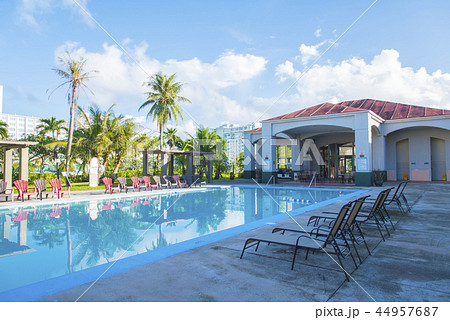 プールサイド プールサイド 44957687