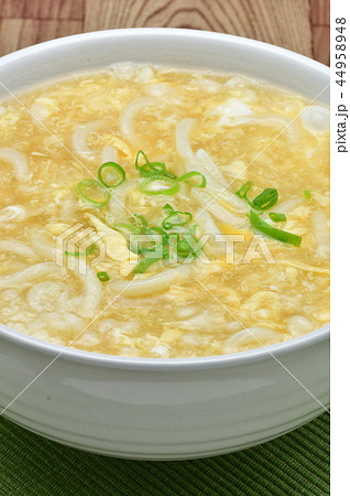 玉子とじうどん 44958948