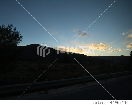 夕日 夕焼け 夕暮れ 44965510