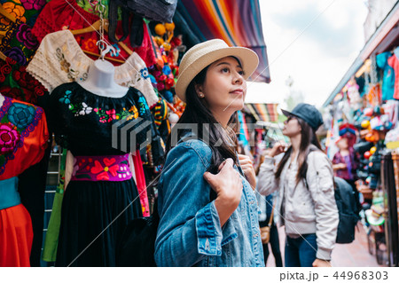 traveler shopping in the traditional market 44968303
