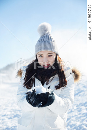 冬 徳裕山 若い女性 44969719