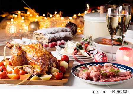 クリスマスディナー 44969882