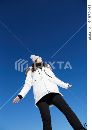 空 女性 女 44970443