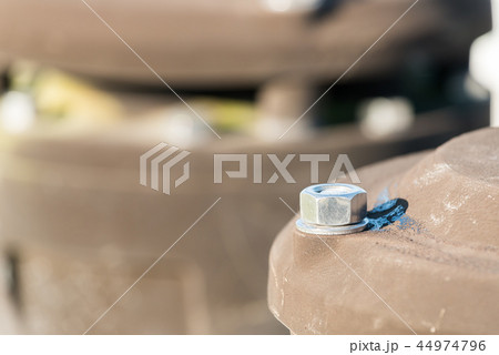 金属　ボルト 44974796