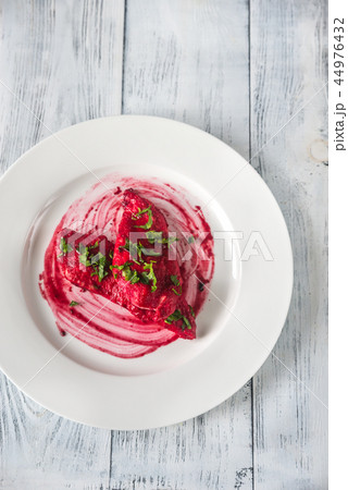 Scaloppini - chicken with beetroot sauce 44976432
