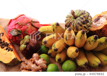 papaya annona bannana dragonfruit papaya annona bannana dragonfruit 44979692