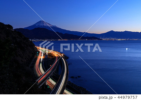 静岡_薩埵峠からの朝焼け 44979757