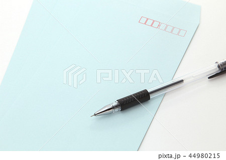 ボールペンと封筒 44980215