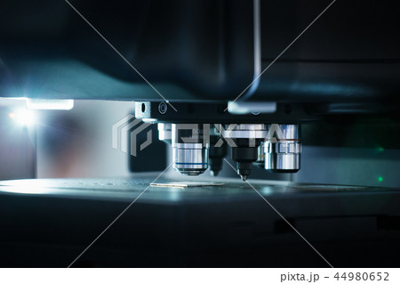 Optic machine for precise measurement 44980652