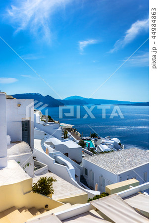 Picturesque view of traditional cycladic Santorini Picturesque view of traditional cycladic Santorini 44984863