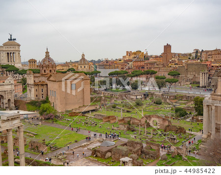 イタリア　フォロ・ロマーノ 44985422