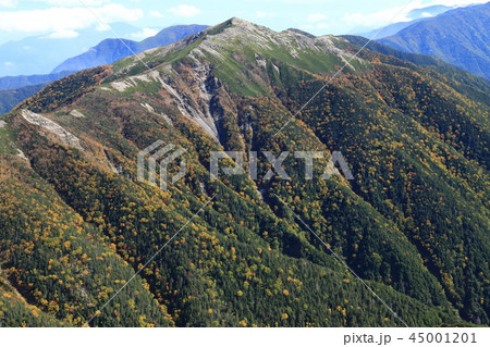 南アルプス塩見岳山頂から　蝙蝠岳を望む 45001201