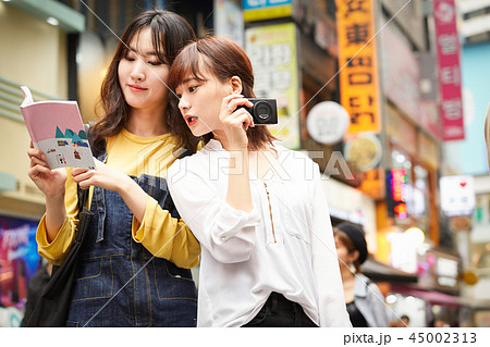 韓国　女子旅　街歩き 45002313