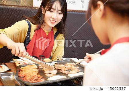 韓国　女子旅　韓国料理　食事 45002537