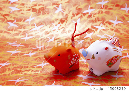 お正月イメージ　干支・猪　亥年 45003259