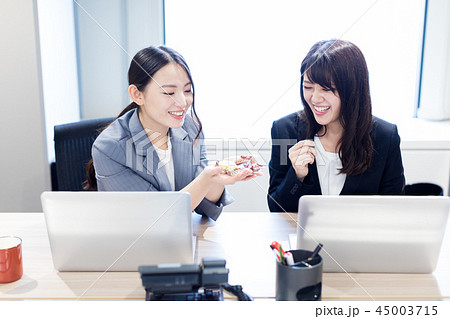 ビジネスシーン ビジネスシーン 45003715