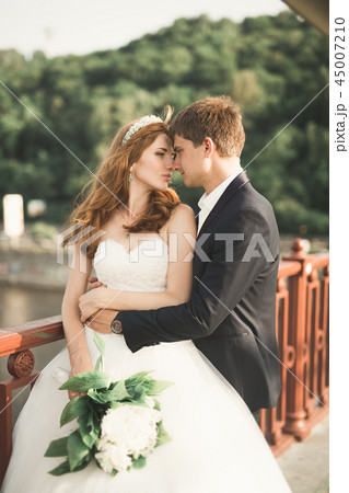 Close up of a nice young wedding couple Close up of a nice young wedding couple 45007210
