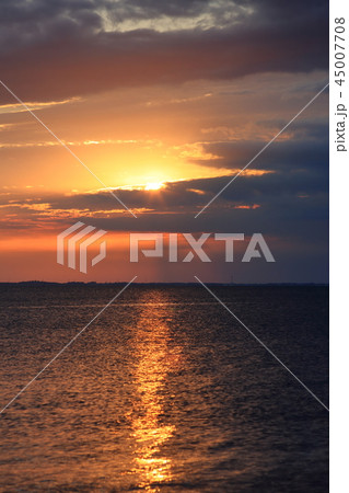 霞ケ浦の夕陽 霞ケ浦の夕陽 45007708