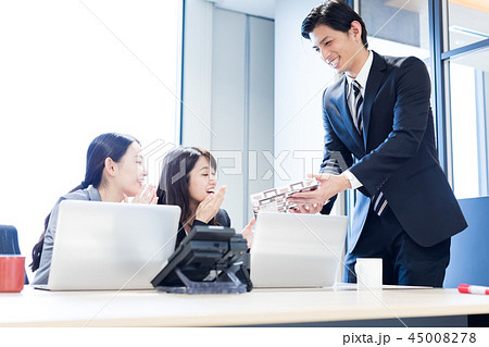 ビジネスシーン 45008278