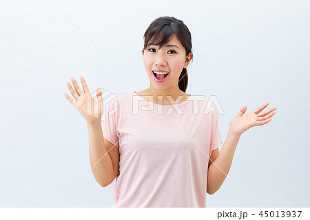 若い女性　ヨガ　フィットネス 45013937