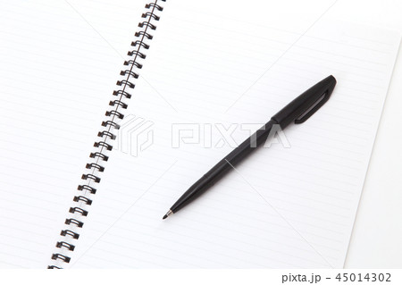 サインペンとノート 45014302