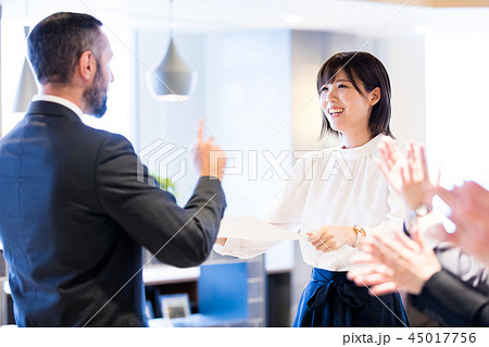 ビジネスシーン 45017756