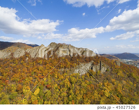 秋の八剣山 空撮（北海道 札幌市） 45027526