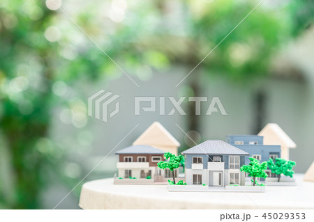 不動産イメージ ミニチュア 模型 家 不動産イメージ ミニチュア 模型 家 45029353