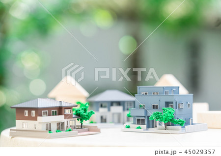 不動産イメージ　ミニチュア　模型　家 45029357