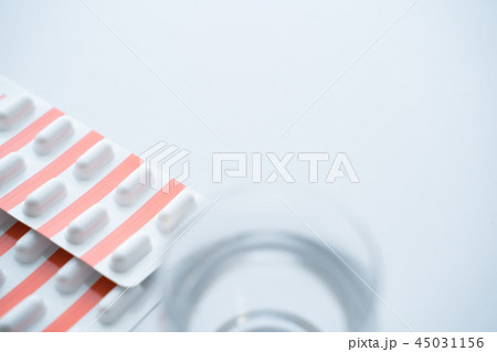 薬　OTC,OTC類似薬,オーバードーズ 45031156