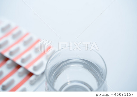 薬　OTC,OTC類似薬,オーバードーズ 45031157