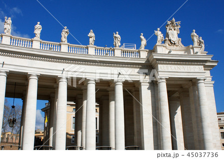 Bernini's colonnades - Vatican City in Rome, Italy Bernini's colonnades - Vatican City in Rome, Italy 45037736