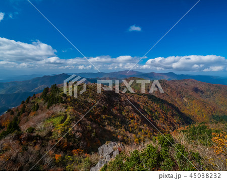 紅葉の氷ノ山 45038232