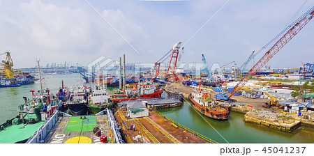 The busiest and biggest Shipyard in Singapore 45041237