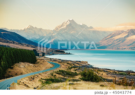 Road to Mt Cook, highest mountain in New Zealand. 45043774