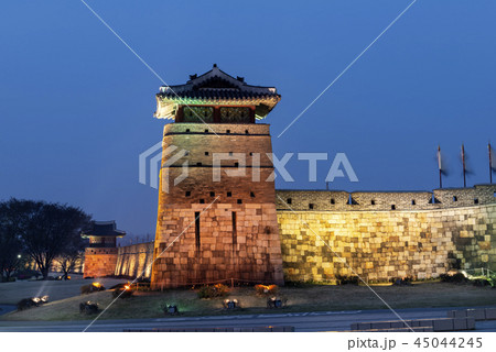 北西ゴンシムドン 城壁 胸壁 45044245