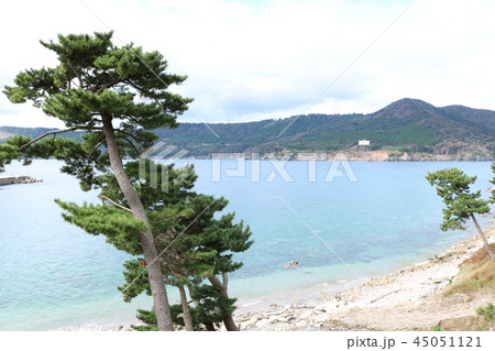 金華山黄金山神社参道から牡鹿半島と金華山瀬戸を望む 金華山黄金山神社参道から牡鹿半島と金華山瀬戸を望む 45051121