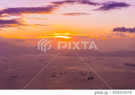 Beautiful colorful sunset in hong kong city skyline Beautiful colorful sunset in hong kong city skyline 45055074