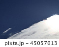 快晴　　秋の青空と白い雲 45057613