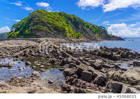 神秘の無人島、友ヶ島！虎島方面を見る！（和歌山県和歌山市加太）※作品コメント欄に撮影位置あり 45068035