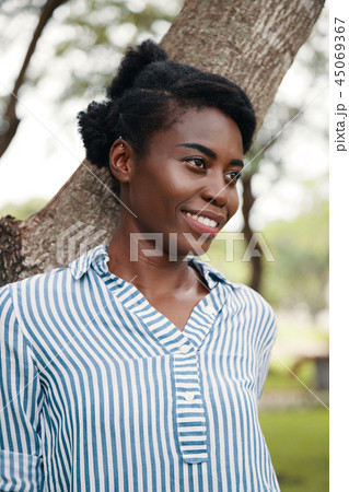 Pretty young woman Pretty young woman 45069367
