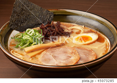 とんこつラーメン 45073285