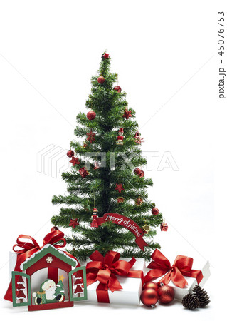 Christmas tree with red decorations Christmas tree with red decorations 45076753