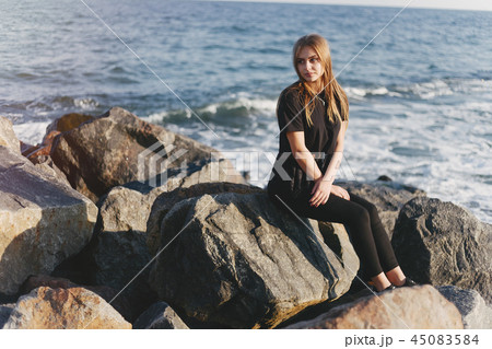 girl by the sea 45083584