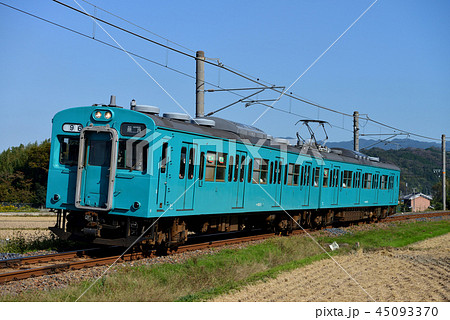 和歌山線を走る105系普通2両 和歌山線を走る105系普通2両 45093370