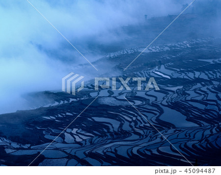 中国雲南省元陽・ 多依樹棚田 / Duoyishu, Yuanyang, China 中国雲南省元陽・ 多依樹棚田 / Duoyishu, Yuanyang, China 45094487