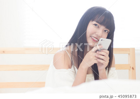 女性 メス 女の人 45095873