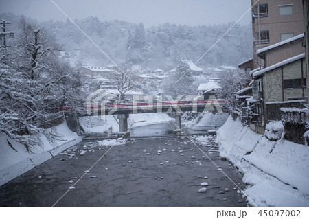 雪の高山 45097002