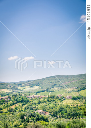 View into italian country near the San Gimignano 45101951